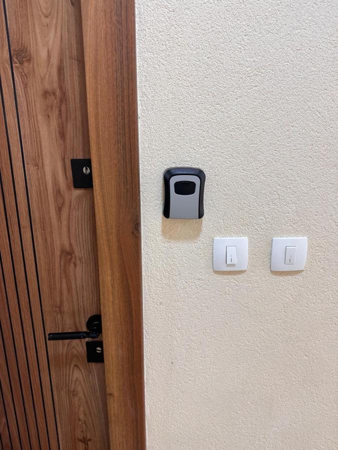Мamma Mia Аpartments Lägenhet Budva Exteriör bild