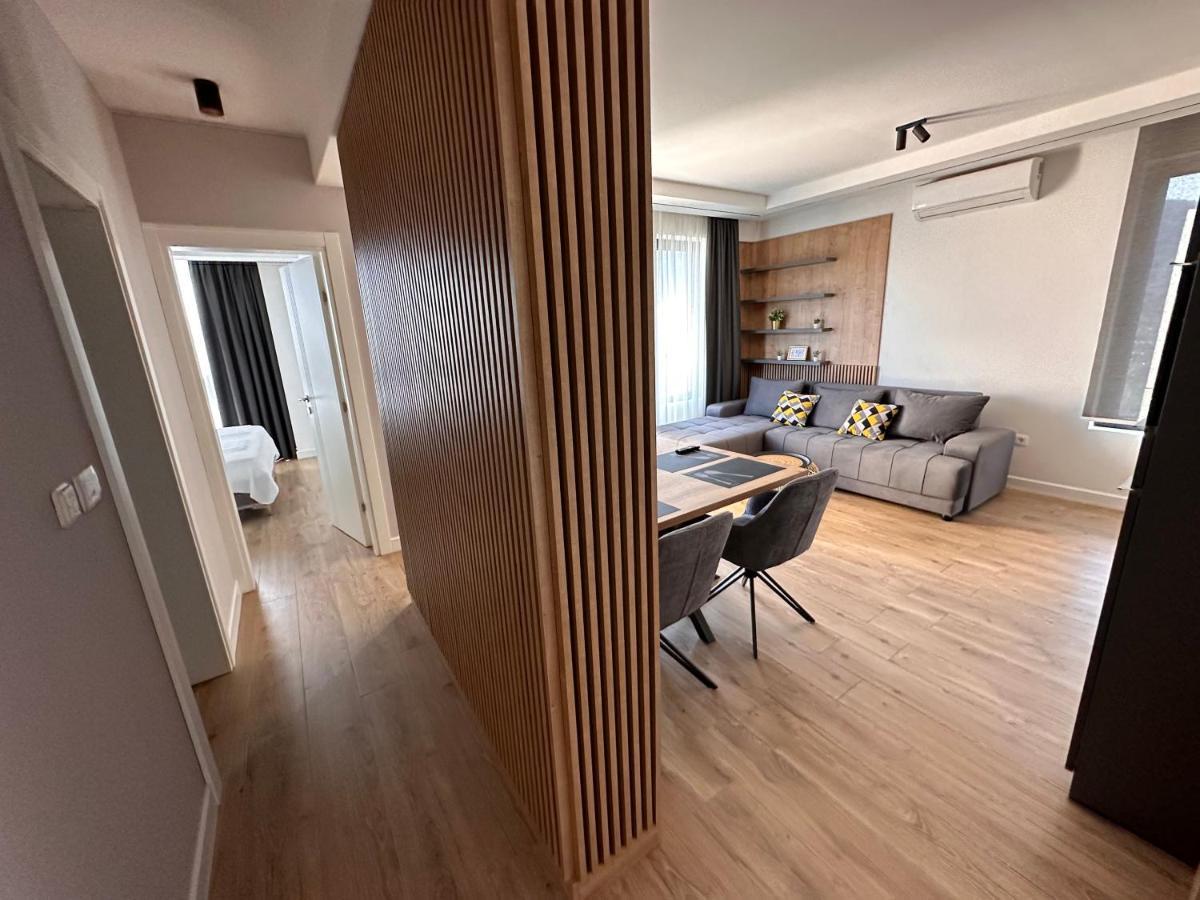 Мamma Mia Аpartments Lägenhet Budva Exteriör bild